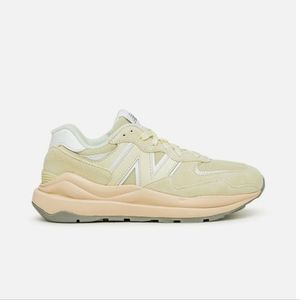 New Balance 5740
